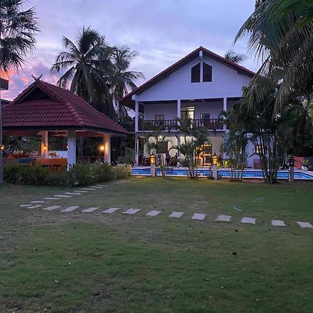 Lyndale Lodge สามร้อยยอด ภายนอก รูปภาพ